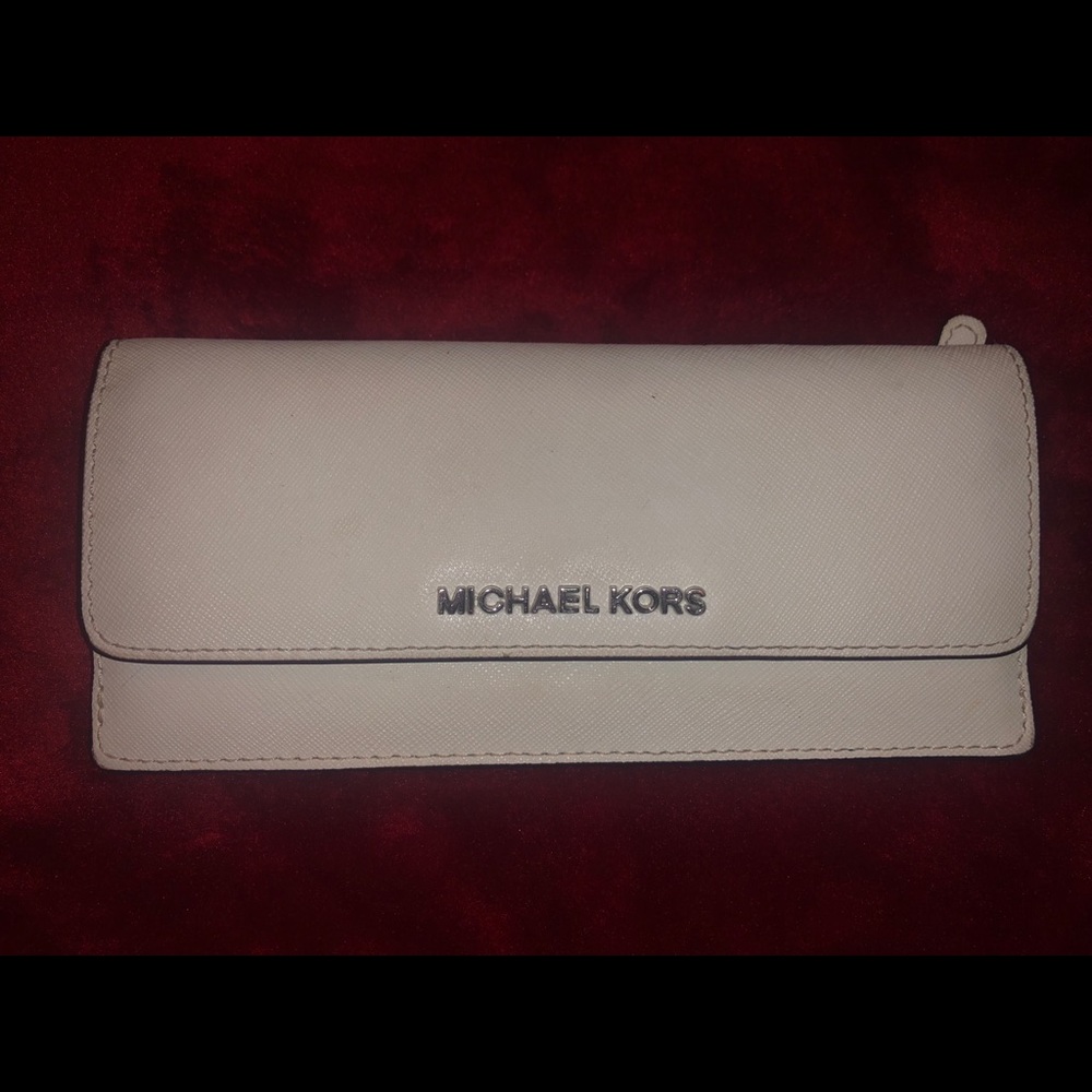 White Michael kors